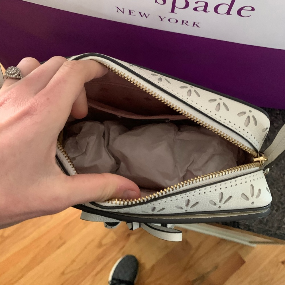 NWT Kate Spade crossbody - Picture 4 of 6